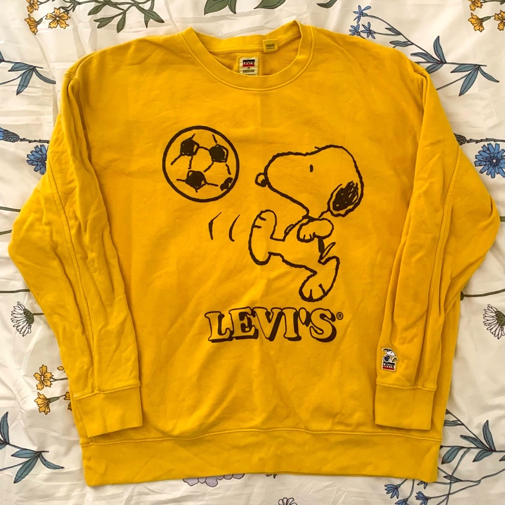 Levi's Yellow Snoopy Graphic Sweatshirt